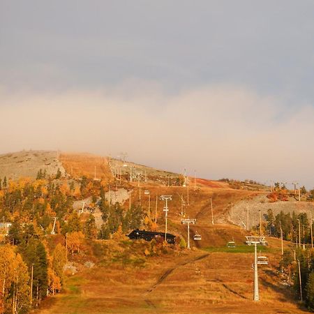 Ski-Inn Pyhaelinna Pyhätunturi Eksteriør bilde