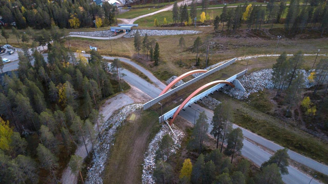 Ski-Inn Pyhaelinna Pyhätunturi Eksteriør bilde