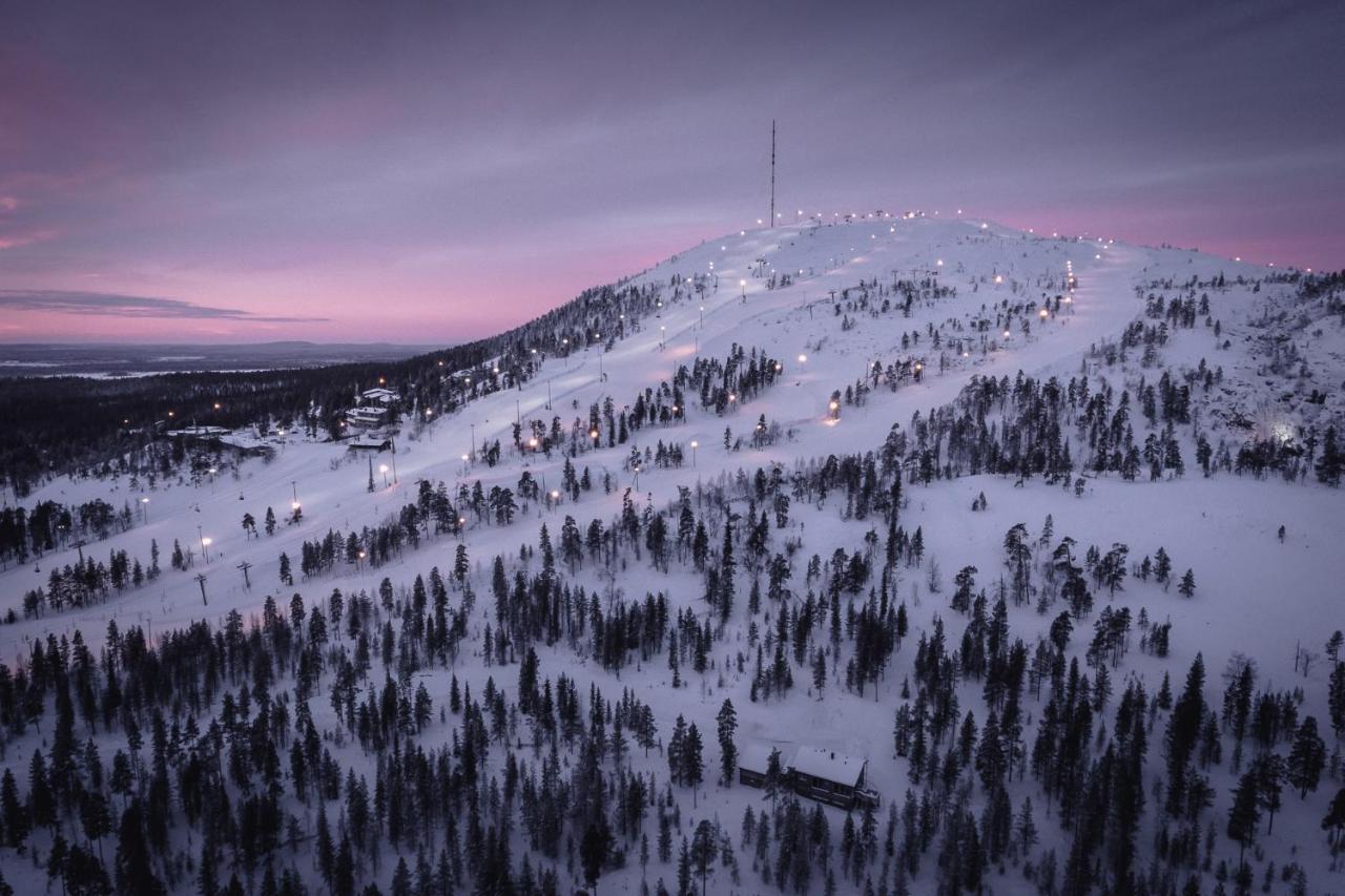 Ski-Inn Pyhaelinna Pyhätunturi Eksteriør bilde