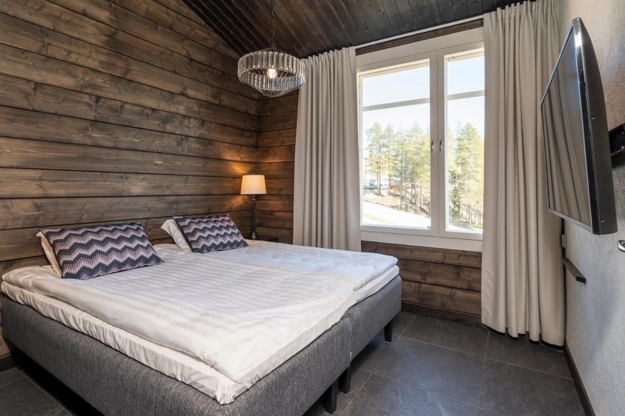 Ski-Inn Pyhaelinna Pyhätunturi Eksteriør bilde